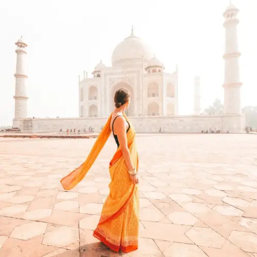 photo tips taj mahal agra india saree