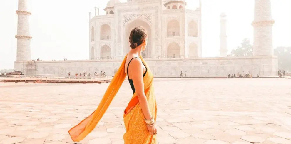 photo tips taj mahal agra india saree